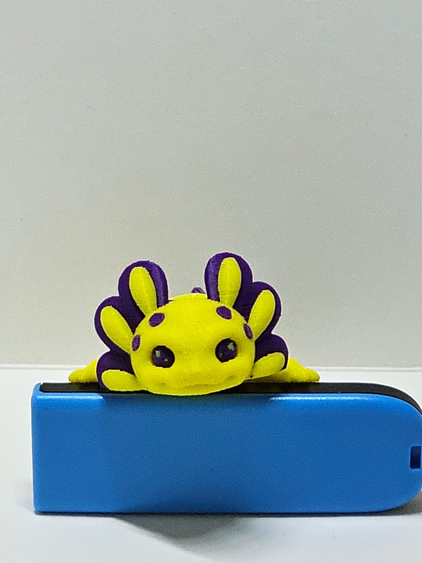 Baby Split Articulated Axolotl Figure